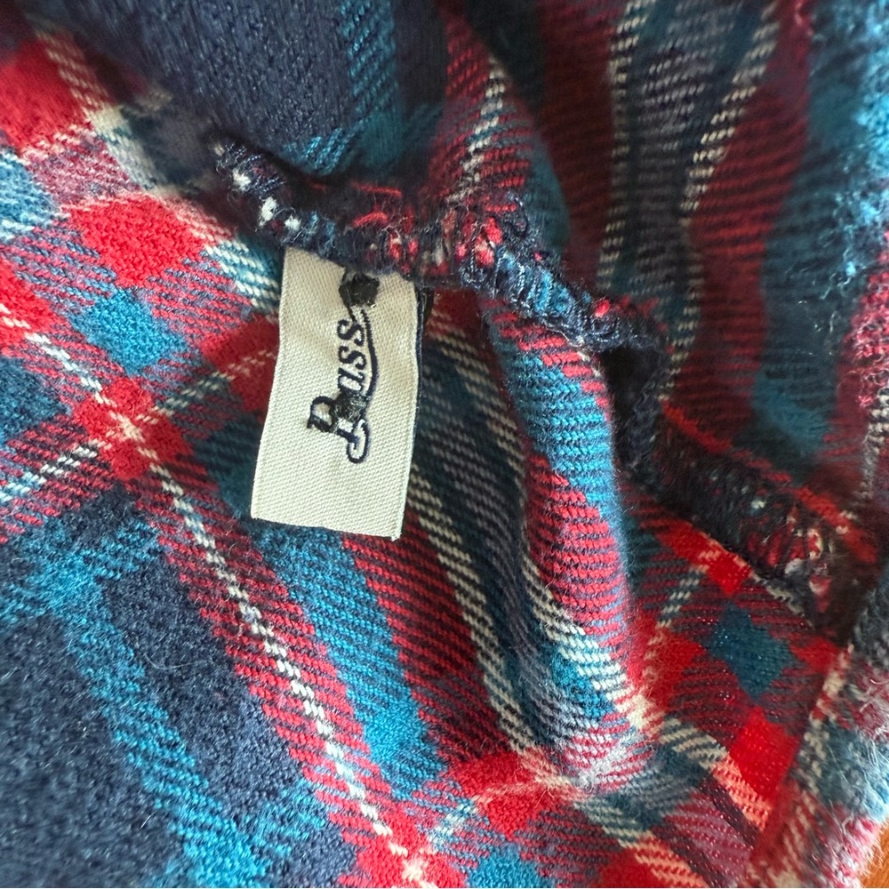 🦊 Bass Red and Blue Plaid Flannel Casual Shirt - Picture 4 of 7